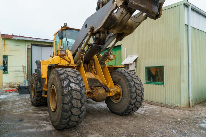 865124-11 Wheel loader Volvo L180E, 2006