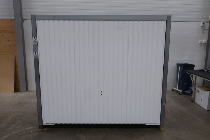 869858-1 12 swing doors Hörmann Berry N80 / 902 2250x1920 mm