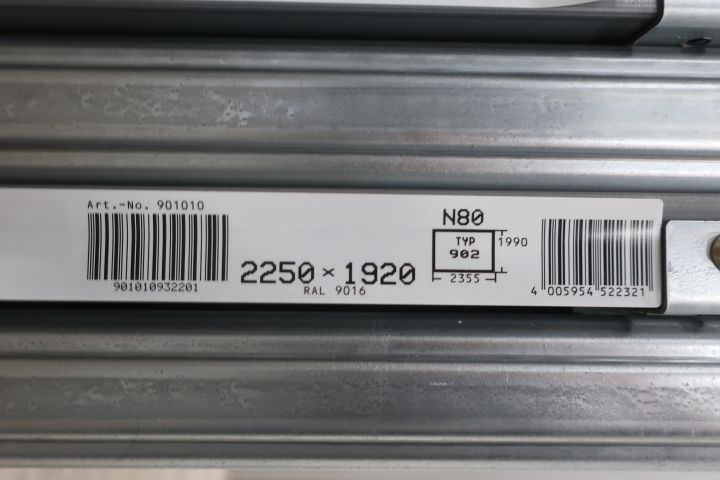 869858-4 12 swing doors Hörmann Berry N80 / 902 2250x1920 mm