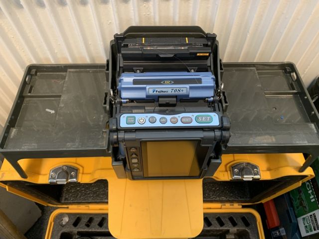 824430-13 Single fiber weld Fujikura 70S + with cap CT 50