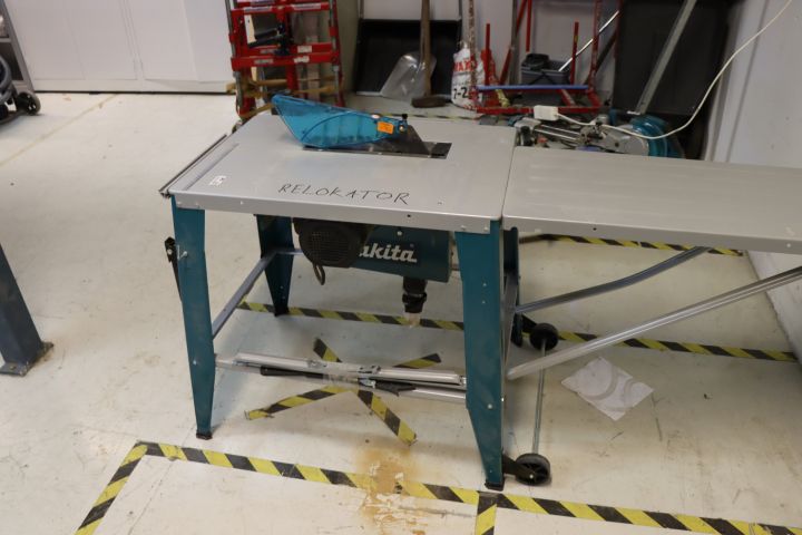 659249-3 Table circular saw machine Makita 2712