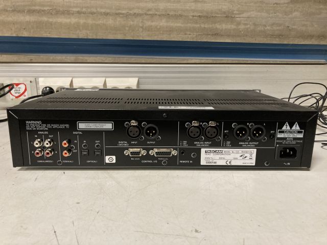 870308-3 Tascam CD-RW901SL CD Rewritable Recorder