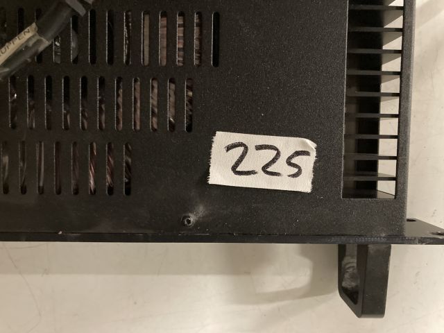 870329-4 Lab.Gruppen iP 450 Power Amplifier