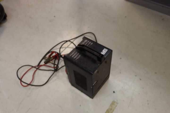 659268-1 Battery charger Race Start 220