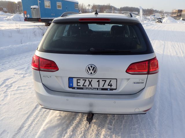 753687-6 Volkswagen AUV GOLF, 2015. Petrol / Gas. LOW MILES