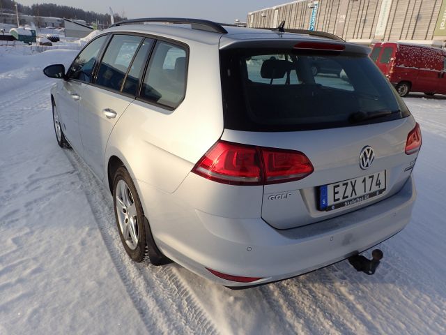 753687-7 Volkswagen AUV GOLF, 2015. Petrol / Gas. LOW MILES