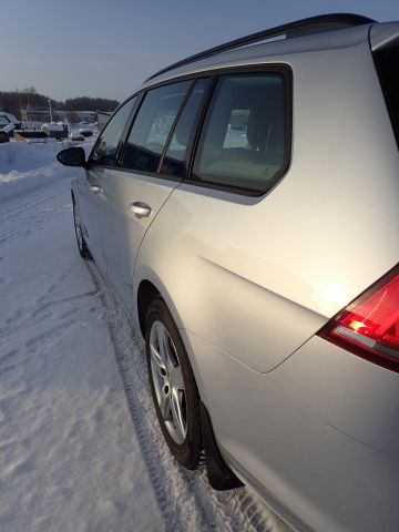 753687-10 Volkswagen AUV GOLF, 2015. Petrol / Gas. LOW MILES