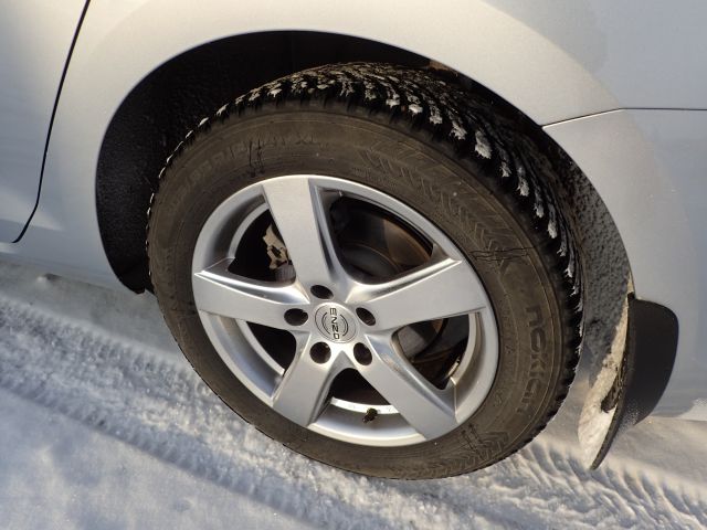 753687-11 Volkswagen AUV GOLF, 2015. Petrol / Gas. LOW MILES