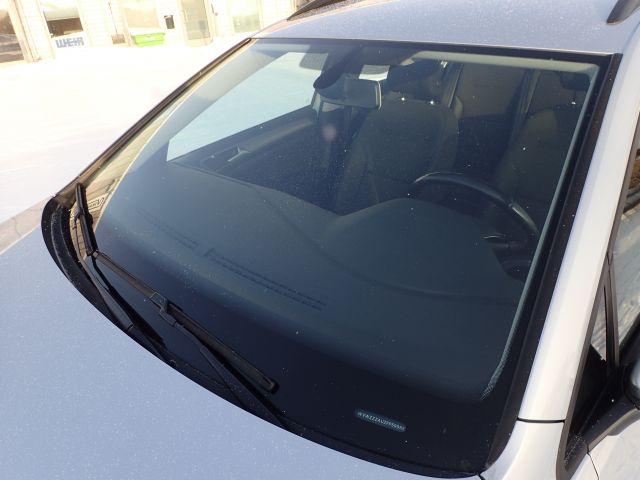 753687-16 Volkswagen AUV GOLF, 2015. Petrol / Gas. LOW MILES