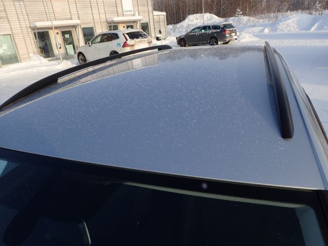 753687-17 Volkswagen AUV GOLF, 2015. Petrol / Gas. LOW MILES