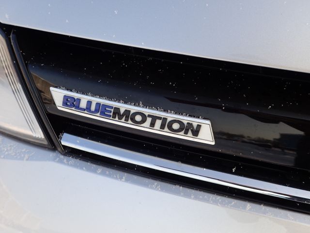 753687-25 Volkswagen AUV GOLF, 2015. Petrol / Gas. LOW MILES