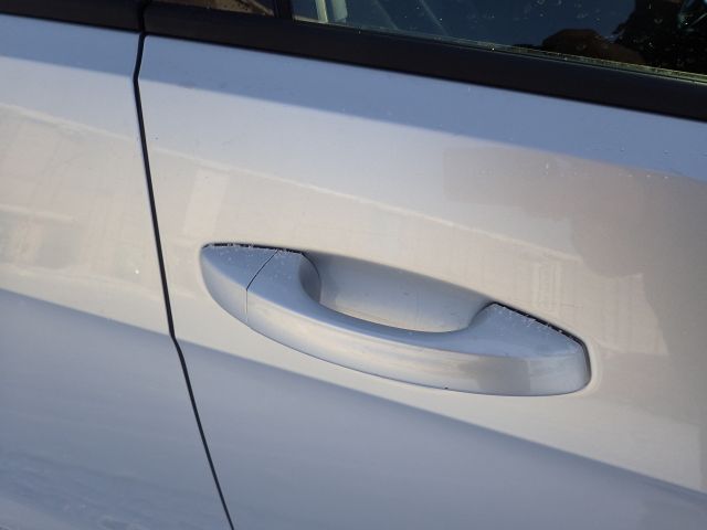 753687-31 Volkswagen AUV GOLF, 2015. Petrol / Gas. LOW MILES