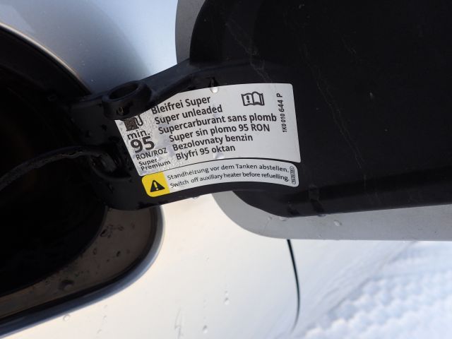 753687-36 Volkswagen AUV GOLF, 2015. Petrol / Gas. LOW MILES