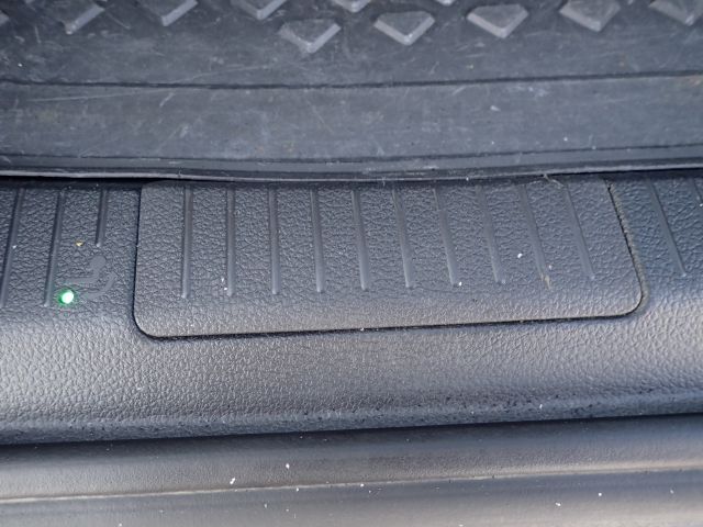 753687-46 Volkswagen AUV GOLF, 2015. Petrol / Gas. LOW MILES