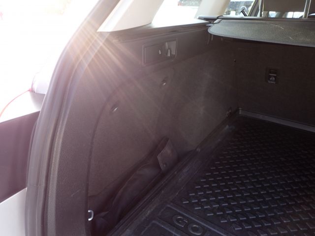 753687-58 Volkswagen AUV GOLF, 2015. Petrol / Gas. LOW MILES