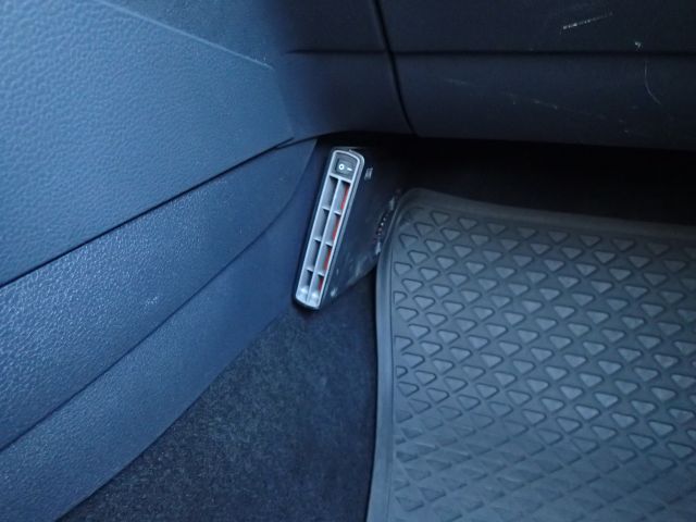 753687-82 Volkswagen AUV GOLF, 2015. Petrol / Gas. LOW MILES