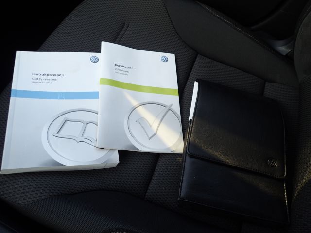 753687-84 Volkswagen AUV GOLF, 2015. Petrol / Gas. LOW MILES