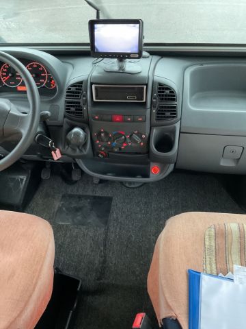 836665-30 Fiat Eura Mobil 635 - 2005