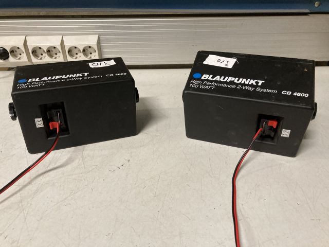 871142-2 Blaupunkt CB4600  High Performance 2-Way System Speakers