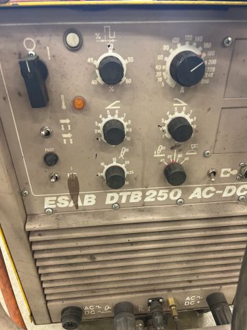 776636-9 ESAB DTB 250 AC-DC TIGsvets