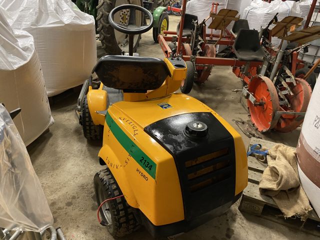 833906-6 Lawnmower - Stiga Park