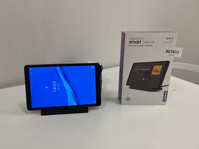 867651-1 Tablet, Lenovo Smart Tab M8 with docking station