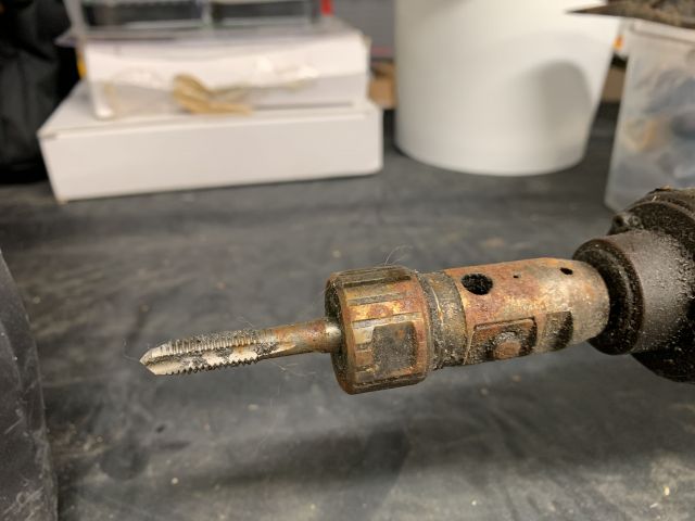 809442-2 Automatic feed dropper compressed air driven Desoutter AFT40