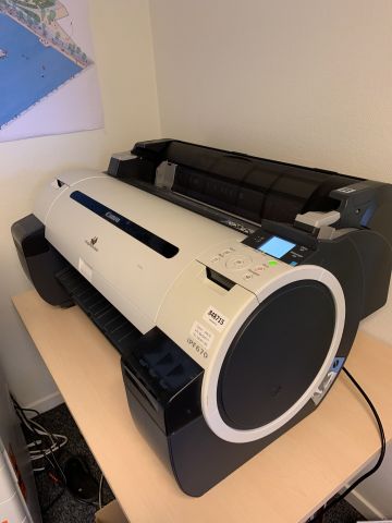 848715-2 Large format printer Canon iPF670
