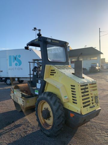 848738-2 3.3-ton roller, Bomag DW 124 -2007