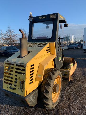 848738-5 3.3-ton roller, Bomag DW 124 -2007