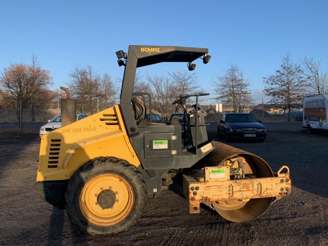 848738-6 3.3-ton roller, Bomag DW 124 -2007