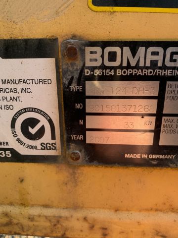 848738-12 3.3-ton roller, Bomag DW 124 -2007