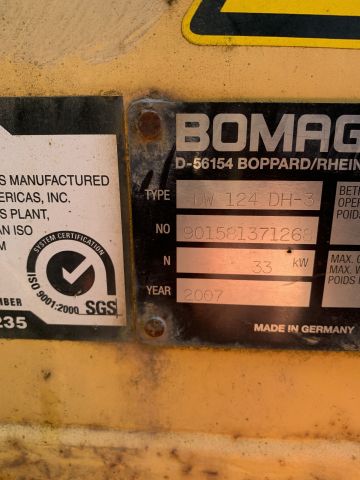 848738-14 3.3-ton roller, Bomag DW 124 -2007