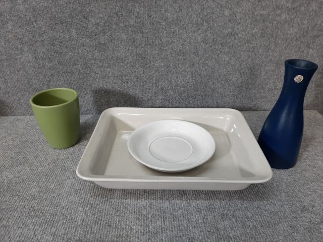 804250-5 Collection of porcelain and ceramics, Höganäs, about 30 parts