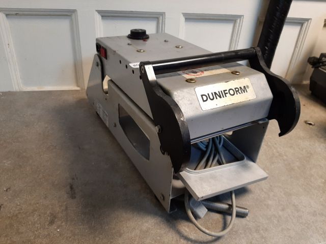 804874-1 Closing machine - Duniform DF10