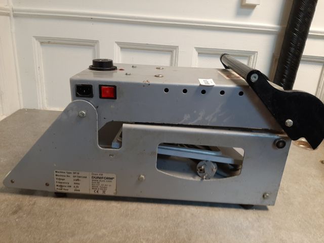 804874-3 Closing machine - Duniform DF10