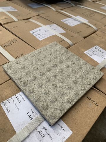 848798-1 Tiles from Klingenberg, M15x15, tot about 25m2