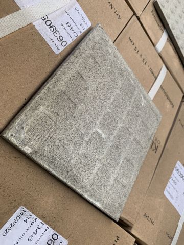 848798-4 Tiles from Klingenberg, M15x15, tot about 25m2