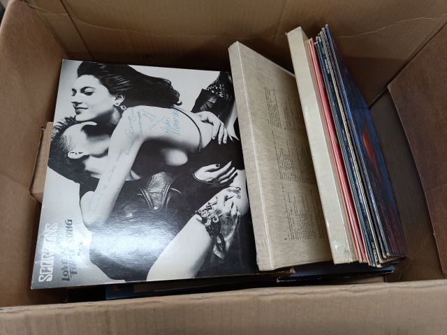 804280-18 Collection of vinyl records, + 1000 pcs