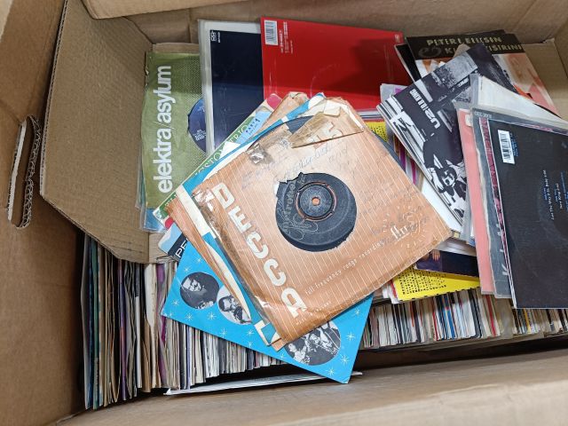 804280-19 Collection of vinyl records, + 1000 pcs