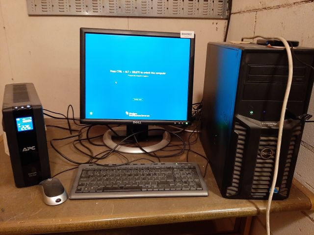 804902-1 Server Computer, Battery Backup (UPC) & Monitor - Dell & APC