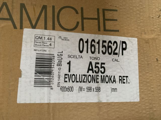 872482-4 Tiles from Cisa, M60x60, Tot about 10m2