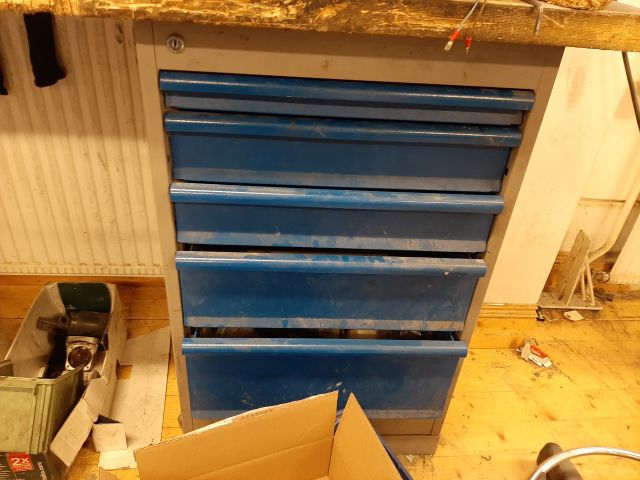 804948-5 Work table & 2x shelves # 2