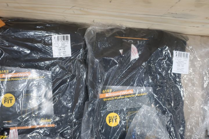 871767-10 Assortment of workwear Snickers, Dunderdon etc