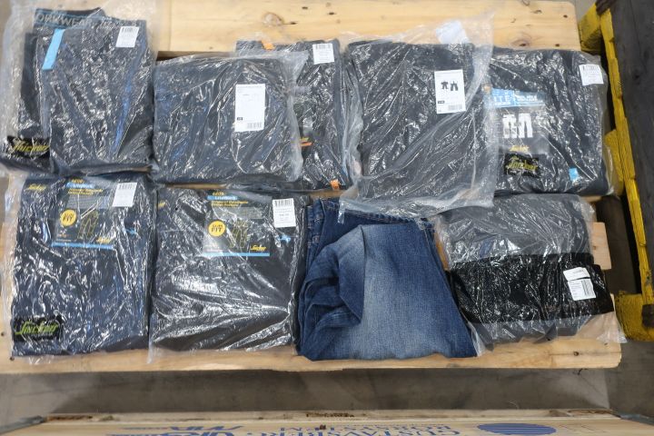 871767-11 Assortment of workwear Snickers, Dunderdon etc