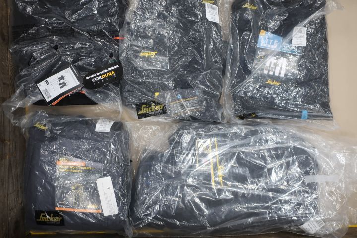 871767-15 Assortment of workwear Snickers, Dunderdon etc