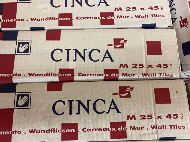 872654-3 Tiles from Cinca, M25x45, tot about 12m2
