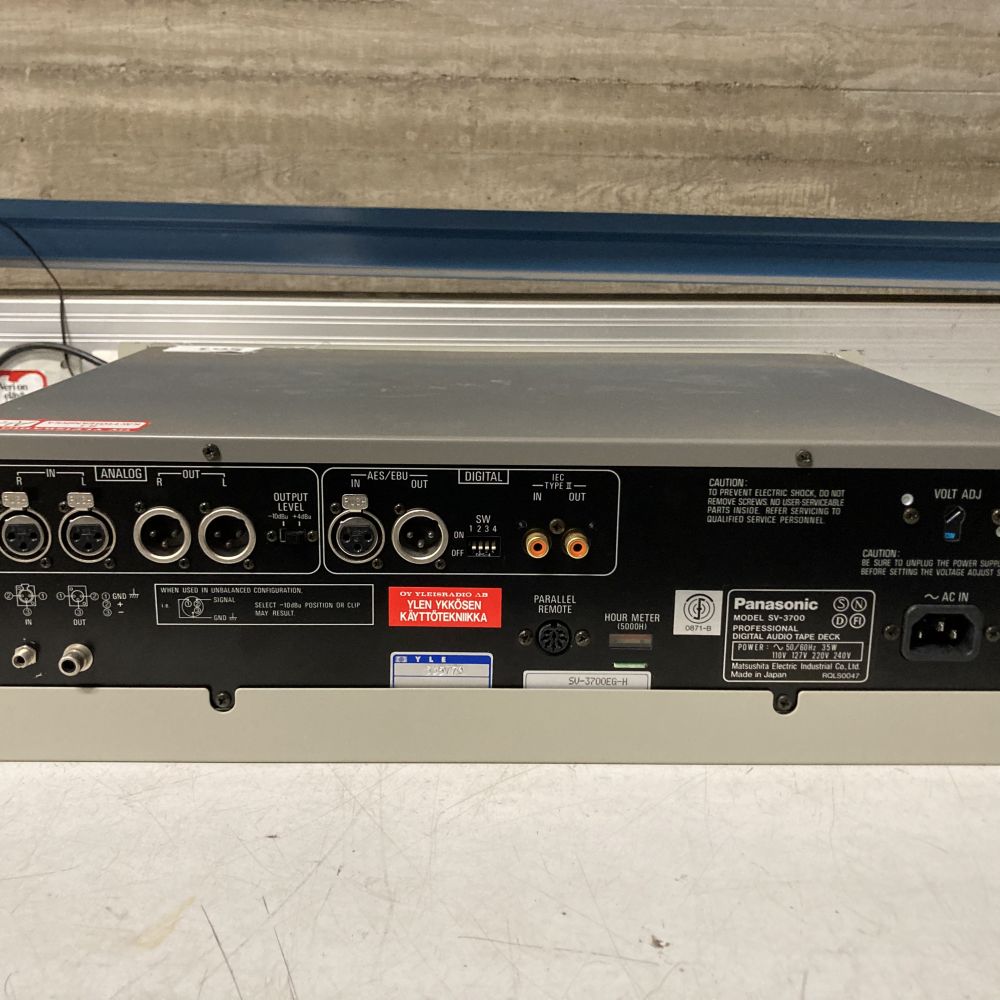 Panasonic SV-3700 Professional Digital Audio Tape Deck