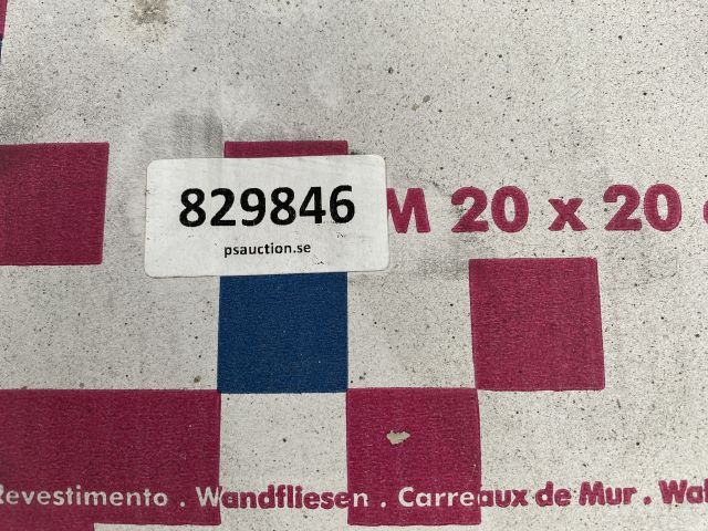 829846-5 Kakel från Cinca, M20x20, Tot ca 20m2