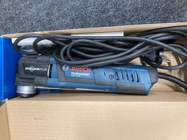 874235-3 Multi-tool Bosch GOP 30-28